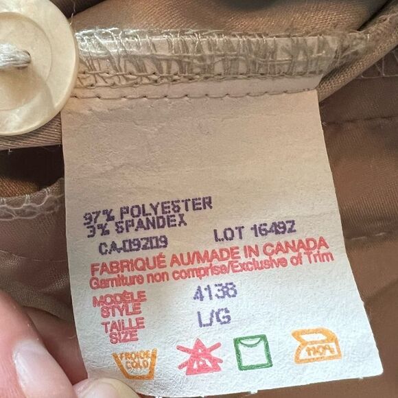 3 for $30! Cleo button up shirt with pockets. Size large - Picture 6 of 10